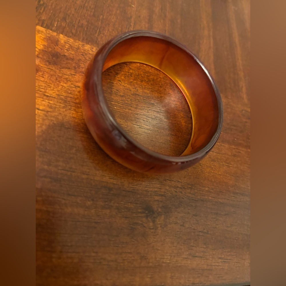 Bakelite Wide Iced Tea Bracele - Picture 12 of 14